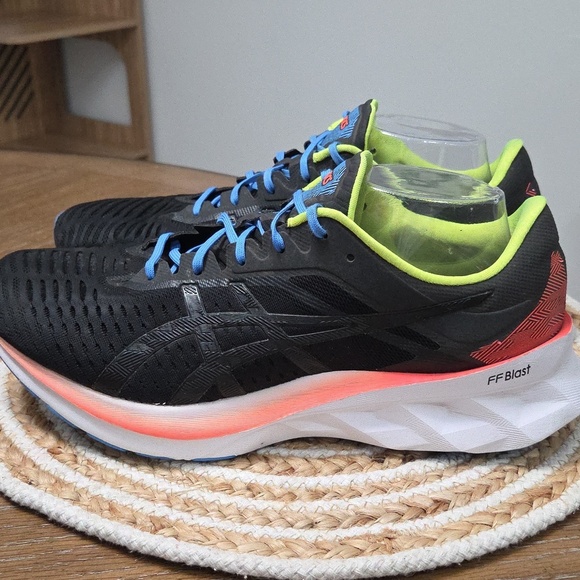 Asics Novablast Running Mens Shoe, Size 11.5 main image 8